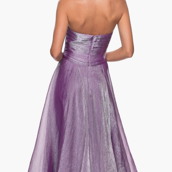 La femme - Picture 2 of 6